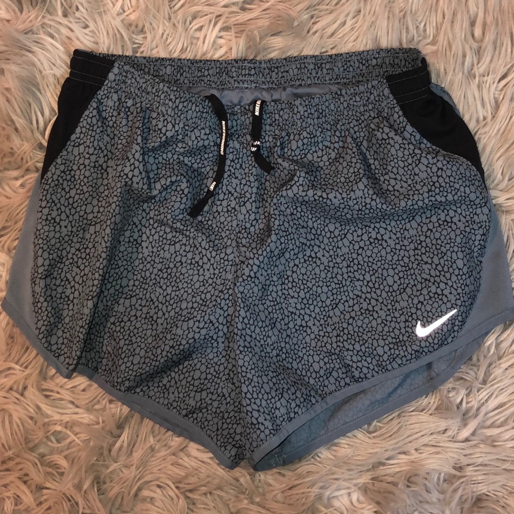 NIKE - Athletic Shorts